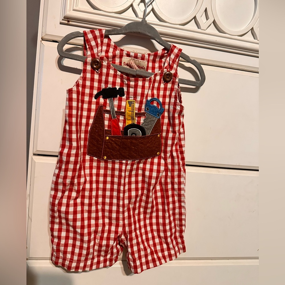 Smocked baby onesie (tools) 9M